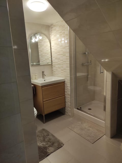 deux pièces calme sur jardin Apartment in Créteil