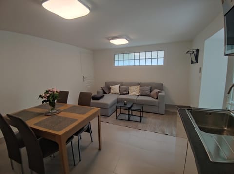 deux pièces calme sur jardin Apartment in Créteil