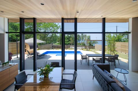 Day, View (from property/room), Dining area