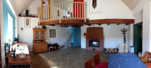 Kitchen or kitchenette, Seating area, Dining area