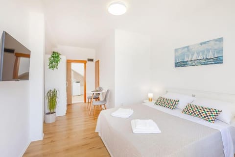 Mlini Dubrovnik- Room with Private Kitchen Apartment in Mlini