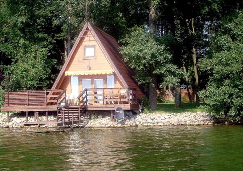 Property building, Day, Natural landscape, Activities, Lake view