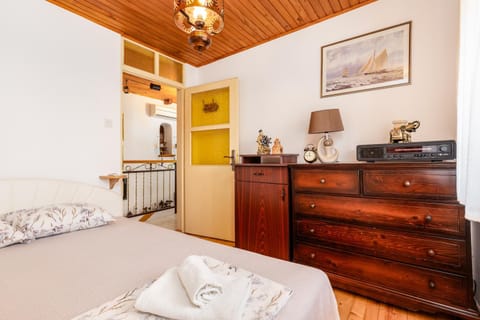 Restored stone house in Herceg Novi-Captain's legacy Apartment in Kotor Municipality