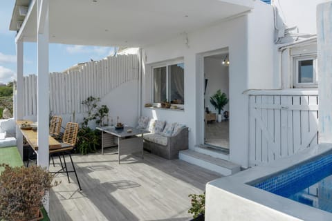 Santoneta Villa Imerovigli House in Imerovigli