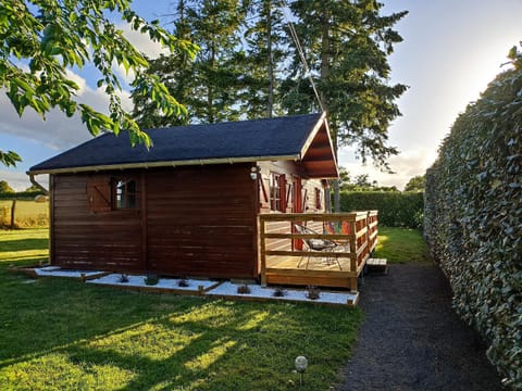 Property building, Natural landscape, Garden, Garden view