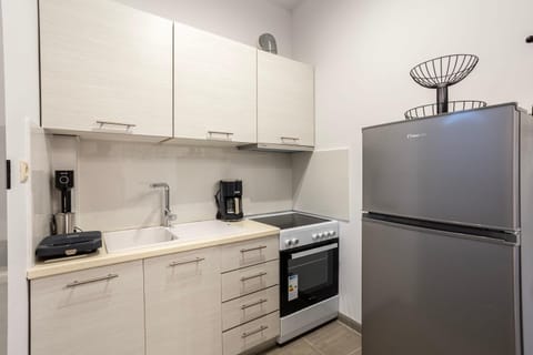 Kitchen or kitchenette, oven, stove