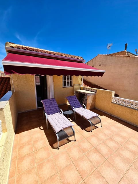 Patio, Balcony/Terrace, sunbed