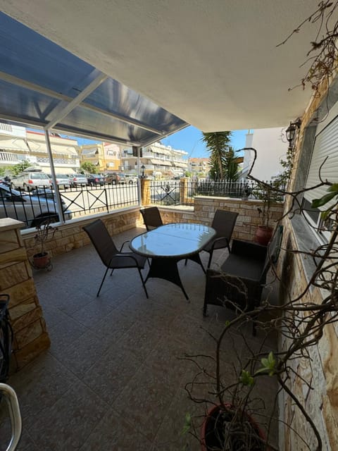 Christinas Deluxe Apartment Apartment in Nea Peramos