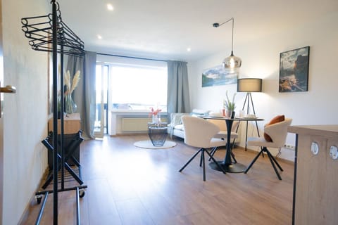 TV and multimedia, Photo of the whole room, Dining area