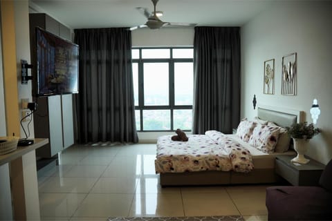 Bed, TV and multimedia, Living room, Photo of the whole room, Bedroom