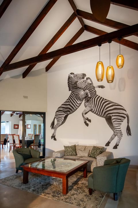 Living room, Lounge or bar