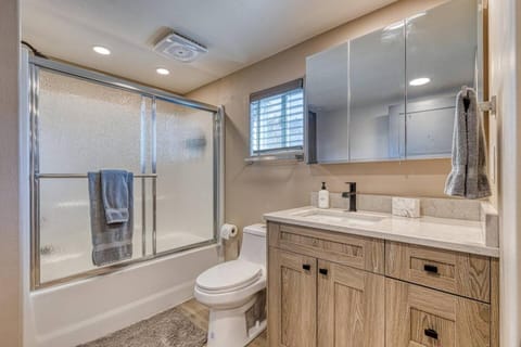 Prickly Pear Cabin Cabin in Idaho