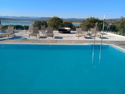 Day, Natural landscape, Pool view, Swimming pool, sunbed
