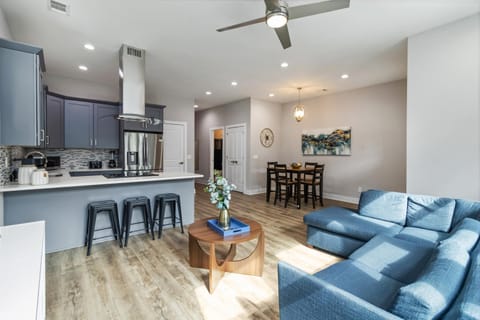 Prime Location2BR Home Near Piedmont-Sleeps 8 House in Virginia Highland