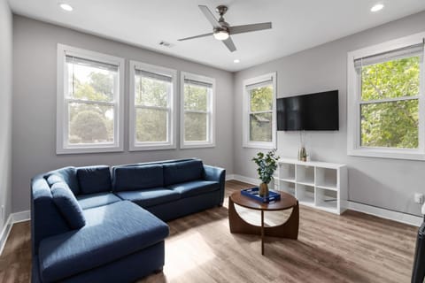 Prime Location2BR Home Near Piedmont-Sleeps 8 House in Virginia Highland