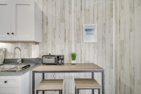 Pet-Friendly Picayune Tiny Home about 4 Mi to Downtown House in Mississippi