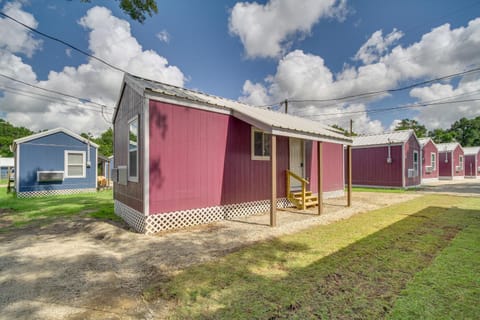 Pet-Friendly Picayune Tiny Home about 4 Mi to Downtown House in Mississippi
