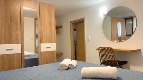 Bed, Bedroom, wardrobe