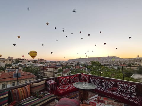Balcony/Terrace, City view, Sunrise