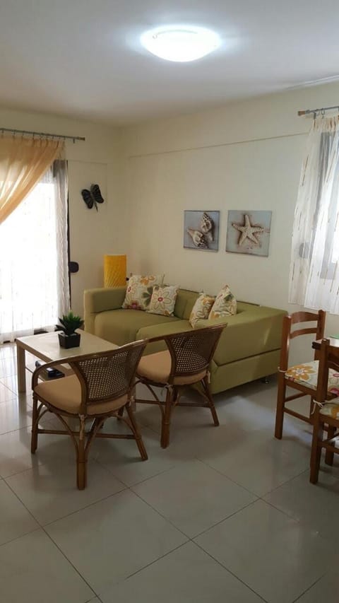 Summer House in Nea Potidaia House in Halkidiki