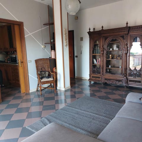 Tra monti e mare via Filippo Turati 17 bis Apartment in Marina di Carrara