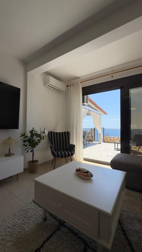 View (from property/room), Living room, Sea view