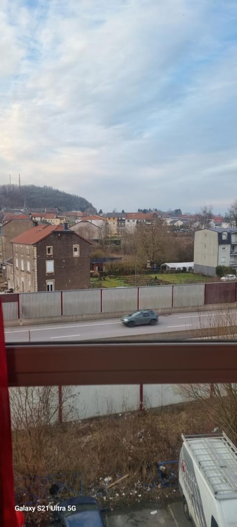 Apartamento bem eluminado e vista Apartment in Luxembourg District, Luxembourg