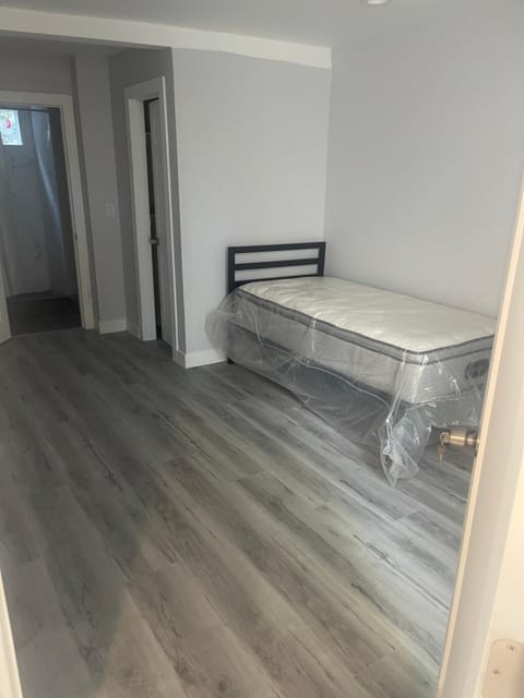 UCLA Thurston Apartment in Westwood