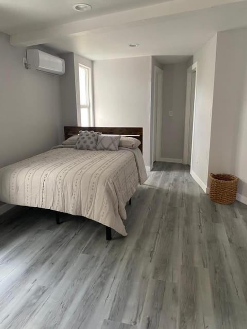 UCLA Thurston Apartment in Westwood