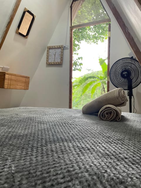 Bed, Photo of the whole room, Bedroom, wedding