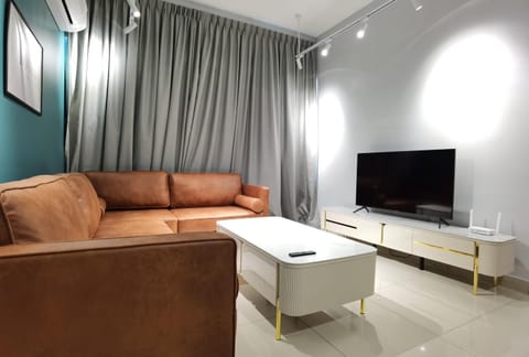 Communal lounge/ TV room, TV and multimedia, Living room, Seating area
