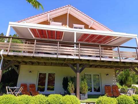 Property building, Patio, Garden