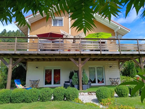 Property building, Patio, Balcony/Terrace, Garden view