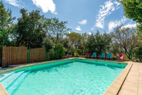 Chalet atypique House in Bédoin