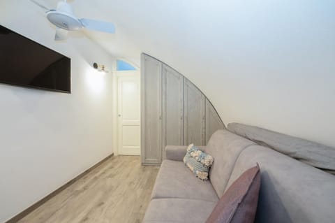 Elman House Apartment in Campania