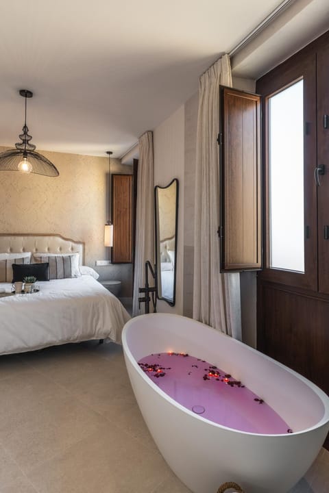 Bedroom, Bath