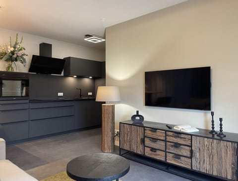 TV and multimedia, Kitchen or kitchenette