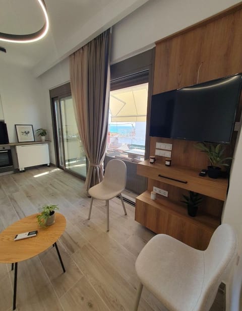 TV and multimedia, Kitchen or kitchenette