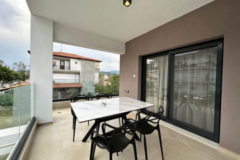 TRES V Suites & Apartments Apartment hotel in Decentralized Administration of Macedonia and Thrace