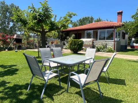 Garden, Dining area, Garden view