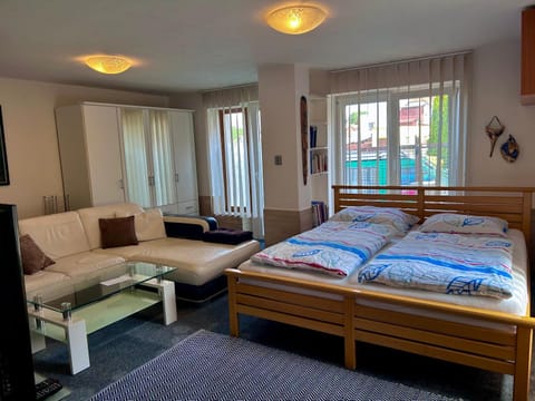 Bed, Living room