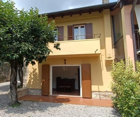 Inner courtyard view