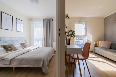 Bed, Seating area, Bedroom