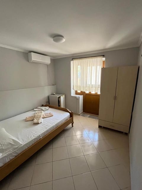 Dima's Apartments Bed and Breakfast in Vlorë County, Albania