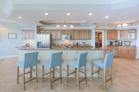 Phoenix on the Bay 1333 - Poseidon House condo Apartment in Orange Beach