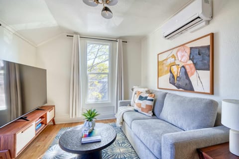 Stay Portland - Portland Oasis - Stylish 4br Home in Nob Hill House in Portland