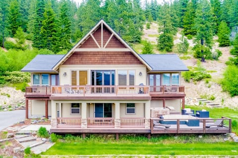 Crest View Lodge House in Cle Elum Lake