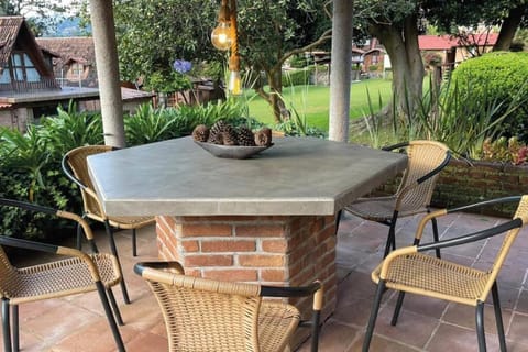 Renovated and Harmonious Cabin in Valle de Bravo Cabin in Valle de Bravo