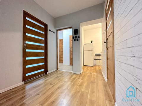 Lama Room - 10 Minutes to Gdańsk Old Town & Seaside Vacation rental in Gdansk