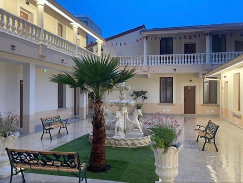 Hôtel du Parc Canal - Stade de France Hotel in Aubervilliers